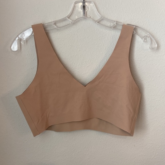 HoneyLove Tan V Neck Bra - Picture 2 of 5